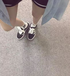 運(yùn)動鞋與襪子要怎么穿出時(shí)尚感