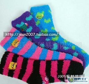 外貿原單女式絲絨全棉加厚中筒地板襪 糖果多色，實用與美觀兼備